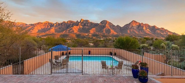 The Ranch, Secluded Southwestern Charm with Massive Catalina Mountain Views