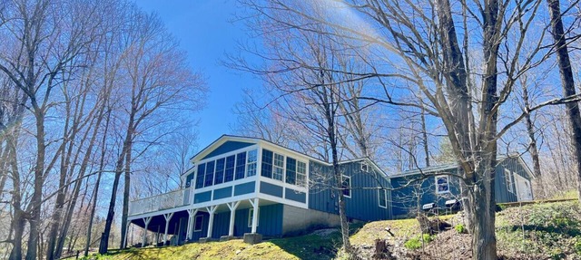 The Riverside Treehouse