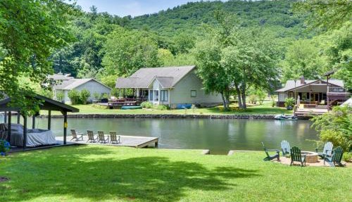 The Ultimate Luxury Retreat on Lake Burton!