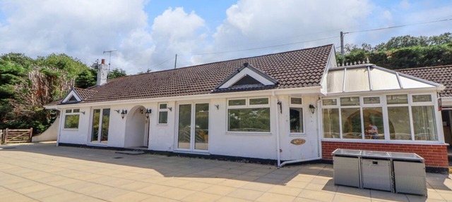 The Willows Denbighshire 4-bed