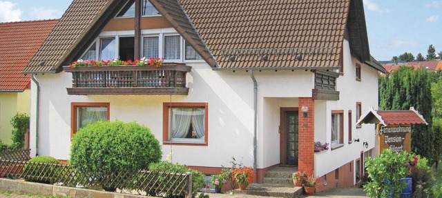 This beautiful vacation home is located in Greimerath, in the middle of the Saar-Mosel nature area,