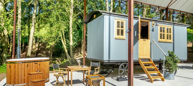 This shepherd’s hut with wood-fired fresh water hot tub is stunning.