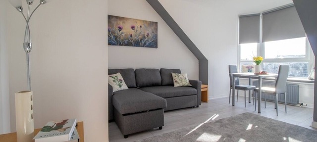 Thistle View - Sleeps 4 by the Coast of Largs