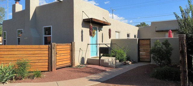 Three bedroom home near the University of New Mexico and heart of Albuquerque