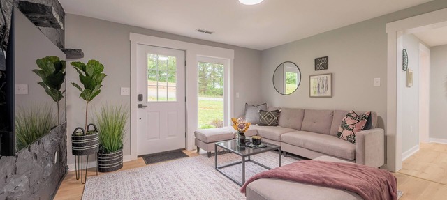 Three Bedrooms - Blacksburg Suites