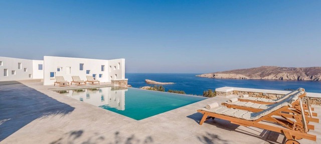Thrilling Beachfront Mykonos Villa | Villa Thalassa | 7 Bedrooms | Seaviews
