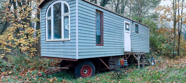 Tiny Home 'Bauwagen' with Shared Terrace and Garden