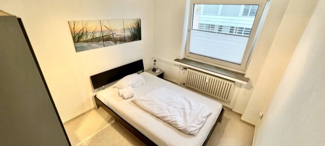 TOP city location for 2 people with parking space