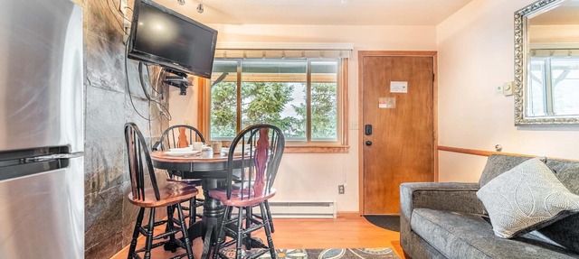 Top Floor Unit with Many Upgrades! Ski In, Walk Everywhere! | PM6A