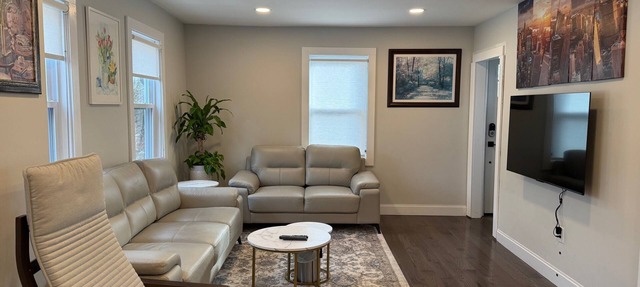 totally remodeled house with fitness room, close to Boston and Worcester