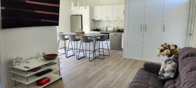Tranquil Bush Setting Apartment Hobart 2 Bedroom and pet friendly