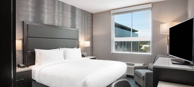 Tranquil Getaway Perfect for Outdoor Enthusiasts Near Boston Attractions