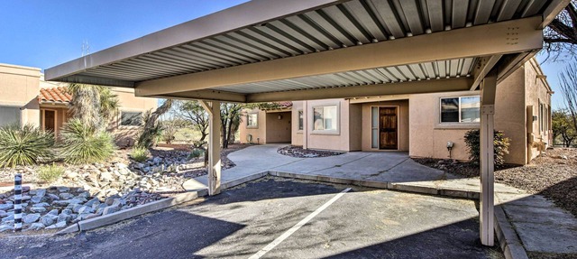 Tranquil Green Valley Townhome w/Mtn Views!