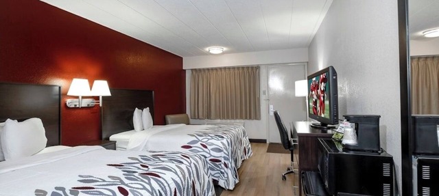 Tranquil Room Perfect for Comfortable Work Stays in Pennsylvania - Free Coffee!