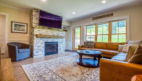 True Upscale Ski In & Out Condo with Pool & Hot Tub