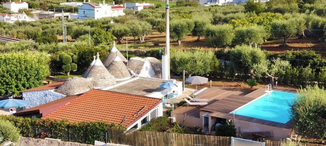 Trullo Carrubo