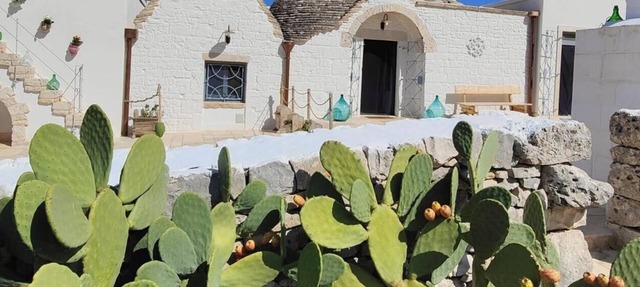 TRULLO PODERE PAPILIO near Noci, Alberobello and Valle d'Itria