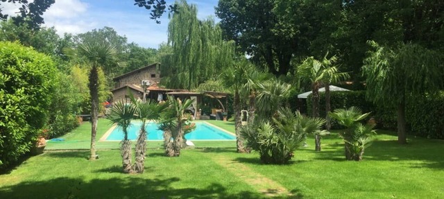 Tuscan rustic villa with pool, wifi, outdoor jacuzzi,