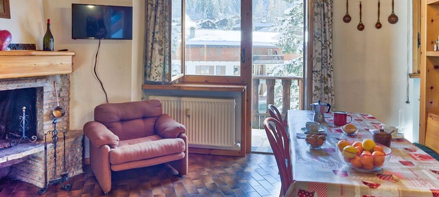 Twins Champoluc - a few minutes on foot from the ski resort, for 5 people, in town centre