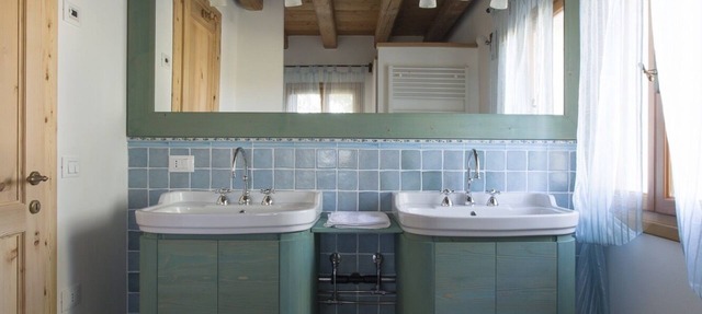 Twins Rooms.