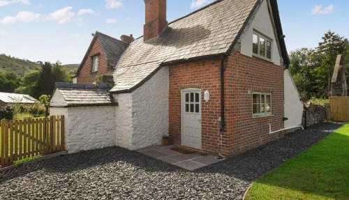 Ty-Ucha Cottage
