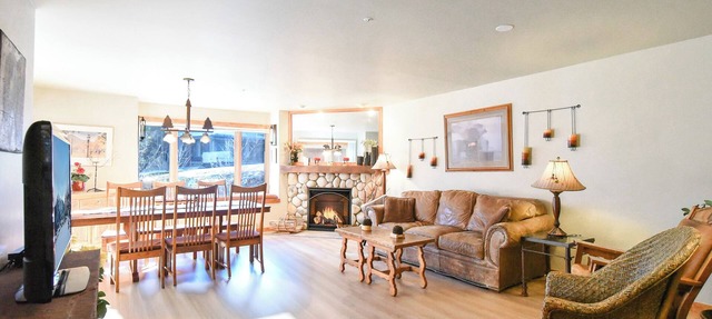 Tyra Streamside Buffalo Run Condo: Ski-In/Ski-Out