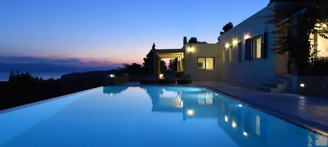 Unique location and stunning views. High standard with large pool