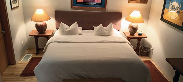 Unwind in solitude, bask in relaxation, enjoy convenience — near Canyon Road