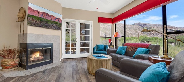 *Updated Tile!* View at Ventana 2 BR Condo/COM Pool/PATIO VIEWS!