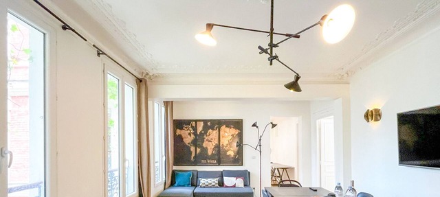 Urban Flat 99 - Spacious 6 BDR Apartment in Paris