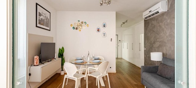 Urban Oasis Suite Design & Comfort in Ponti Romani