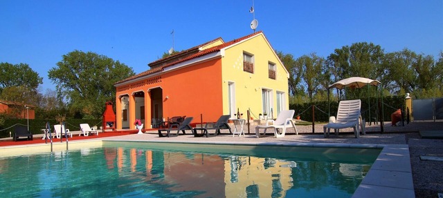 Venetian Villa with Pool and Sauna