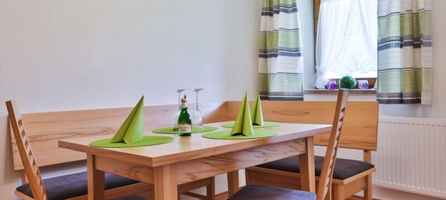 Vacation apartment for 2-4 persons, shower/WC, south-facing balcony, TV, W-LAN
