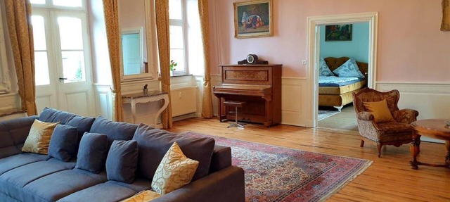 Vacation apartment in the castle "Hesse von Hilbringen" - Schloss Hilbringen