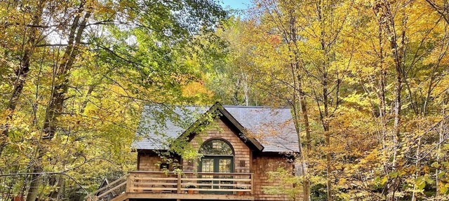 Vail Brook Cottage - A Storybook Woodland Retreat