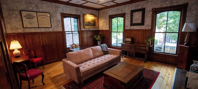 Vermont Downtown Oasis - Two Bedroom in Picturesque Downtown