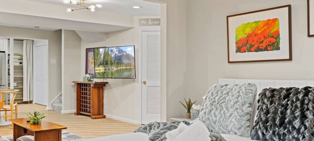 Vibrant+Private Apartment Suite, Heart of Leesburg