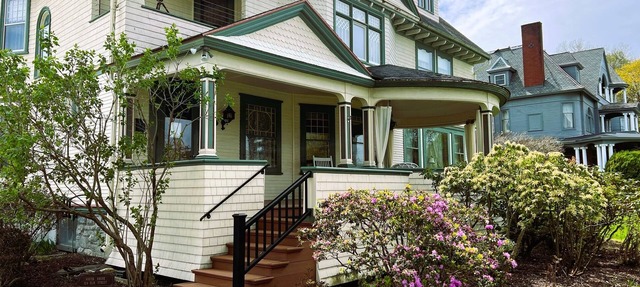 Victorian Mansion Jim-Dandy Suite