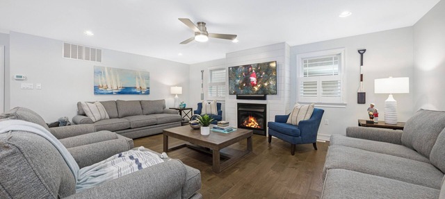 Victory Sunrise - 7 bedroom - Sleeps 20 - Elevator - Pool - Jacuzzi - Avalon, NJ