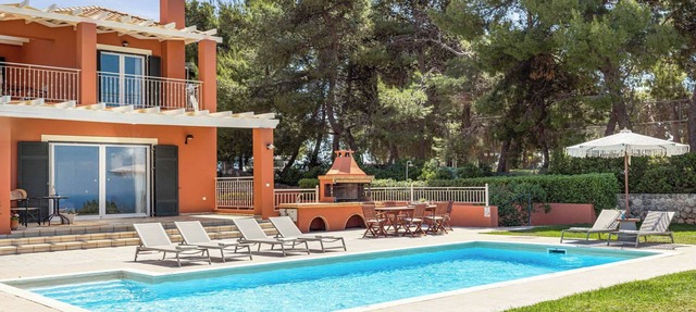 Villa Agnandi - Four Bedroom Villa, Sleeps 9