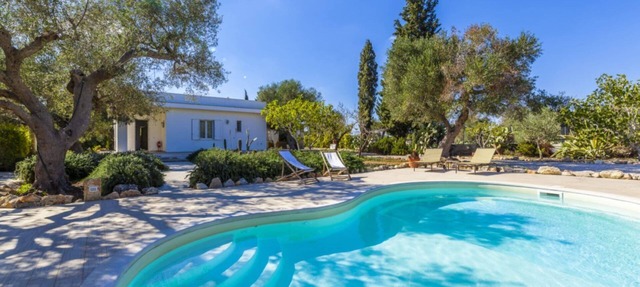 Villa Aida with private pool in Santa Caterina Nardò