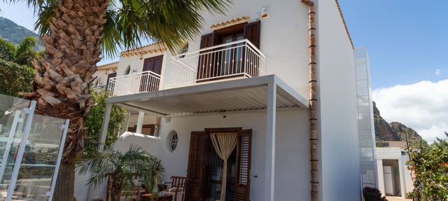 Villa Anemos Sole - San Vito Lo Capo with exclusive pool and jacuzzi