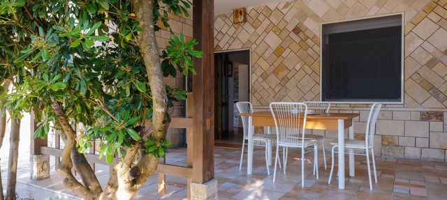Villa 'Assunta' just 100 meters from the sea