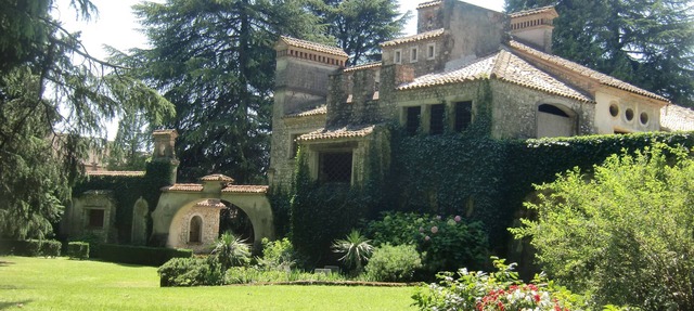 VILLA BETWEEN VENICE AND THE DOLOMITES IN THE TERRITORY OF PROSECCO D.O.C.G.