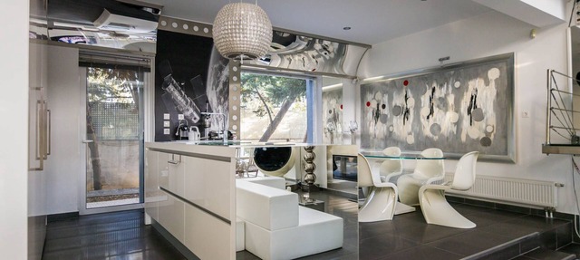Villa BOND with Private Swimming Pool
