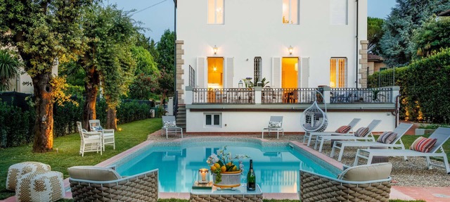 Villa Buonamici, a Luxury Villa with Pool in a walking distance from Lucca