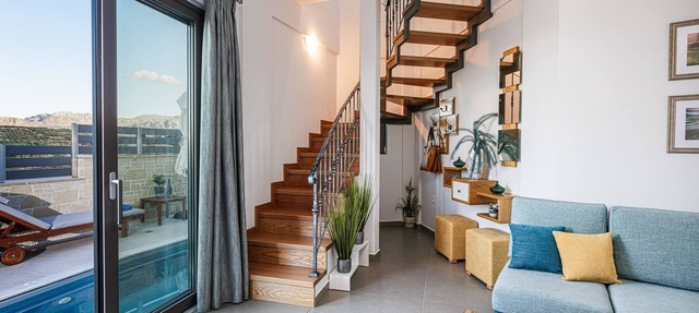 Villa Chryssi nLocated on picturesque hills ,only 5 miles from Kissamos center