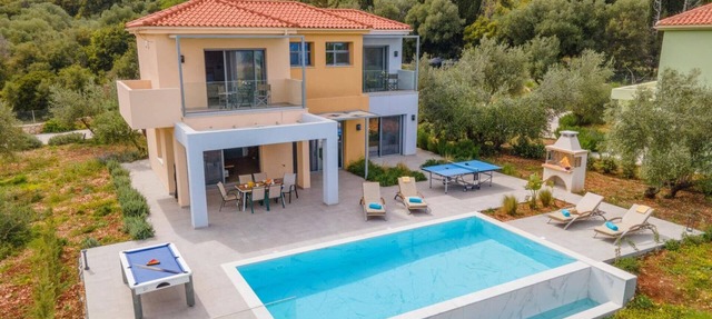 Villa Corelli by Villa Plus