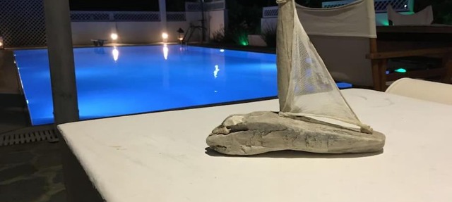 Villa Costa Hydra