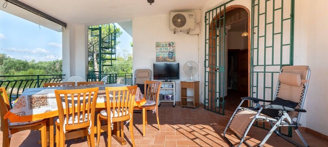Villa 'Degli Ulivi' with Private Terrace and Air Conditioning